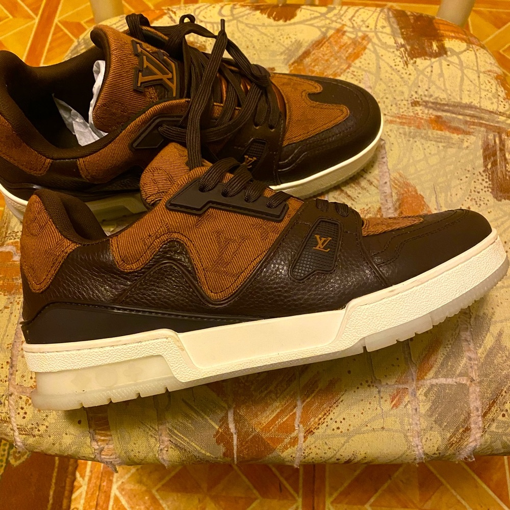 Louis Vuitton Monogram trainers Brown Clemence US.8 Europe.42